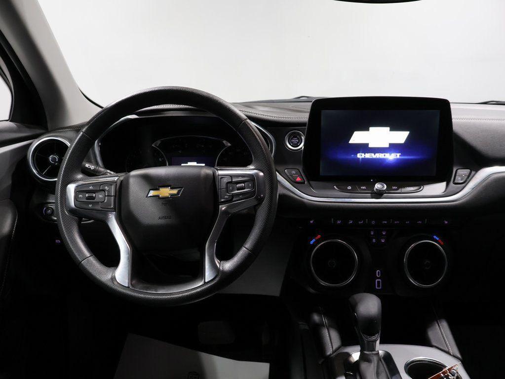 used 2025 Chevrolet Blazer car, priced at $24,900