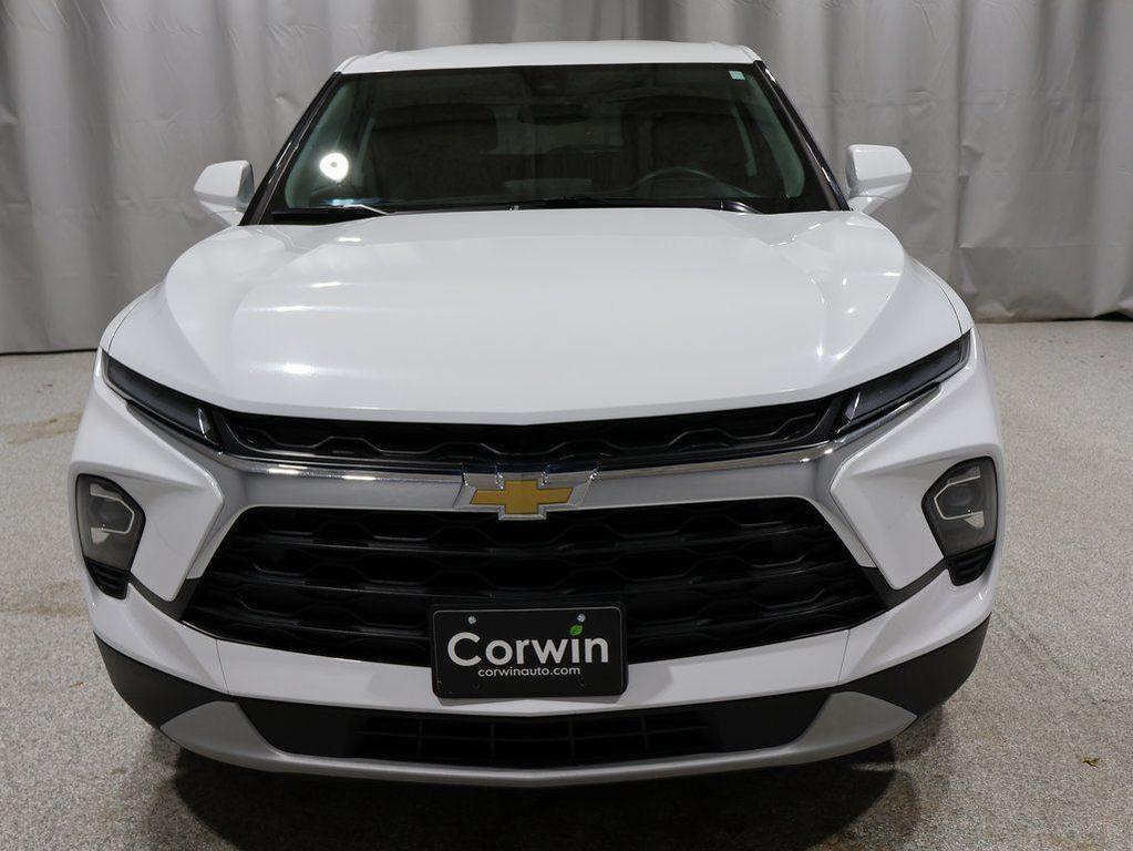 used 2025 Chevrolet Blazer car, priced at $24,900