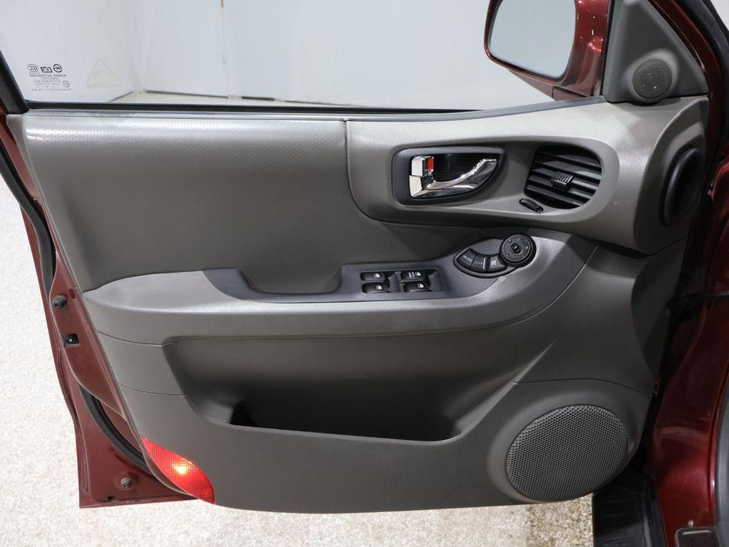 used 2003 Hyundai Santa Fe car, priced at $5,500