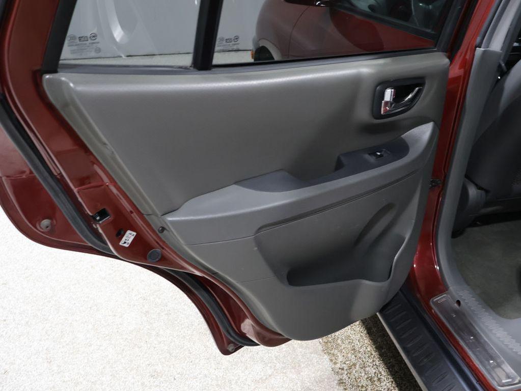 used 2003 Hyundai Santa Fe car, priced at $5,500