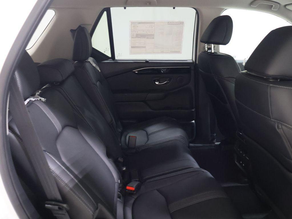 new 2026 Honda Pilot car, priced at $48,545