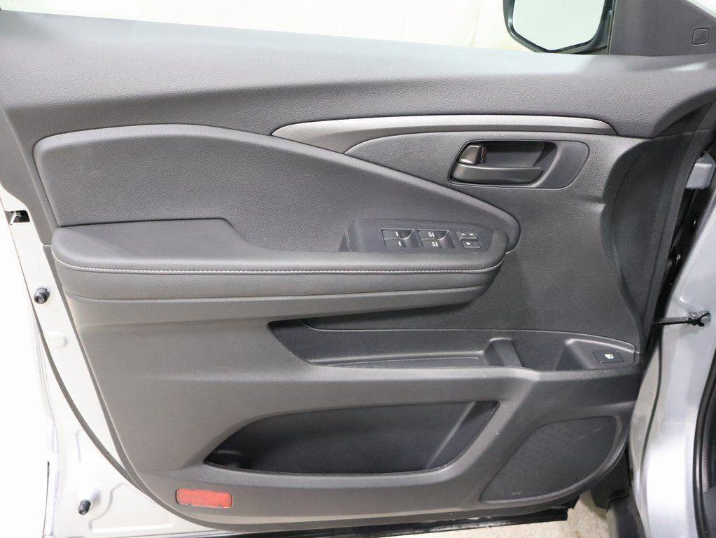 new 2026 Honda Ridgeline car, priced at $40,182