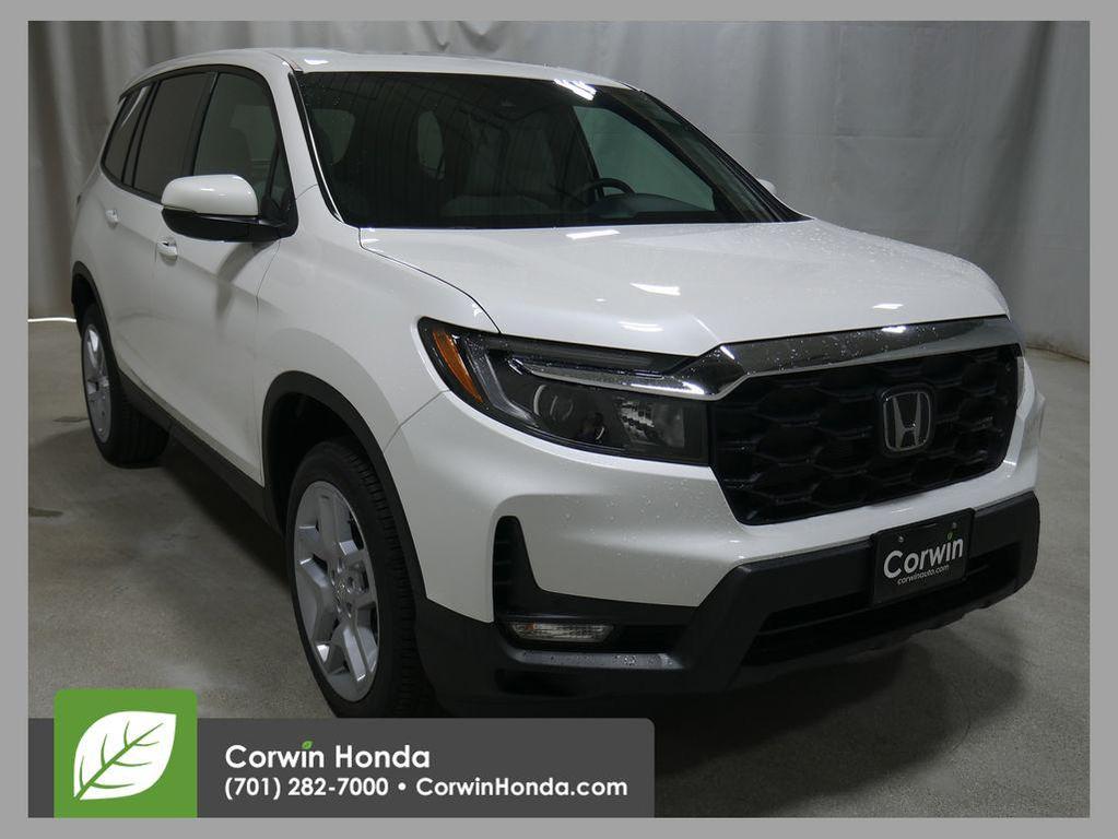 new 2025 Honda Pilot car, priced at $44,695