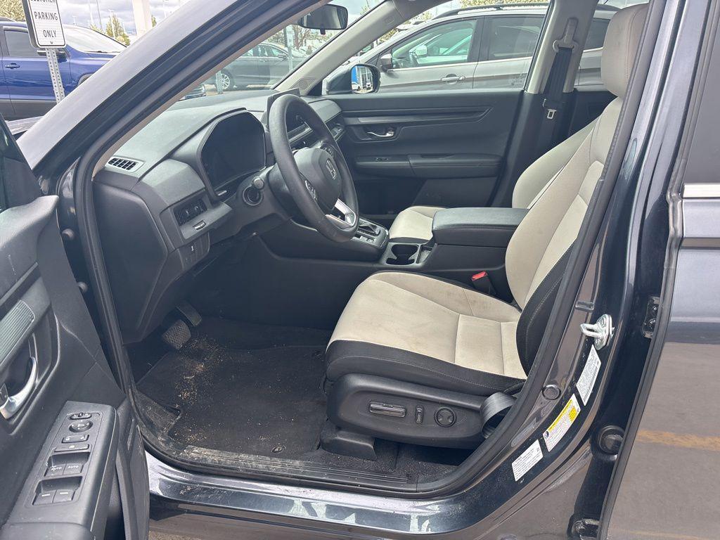 used 2025 Honda CR-V car, priced at $32,250