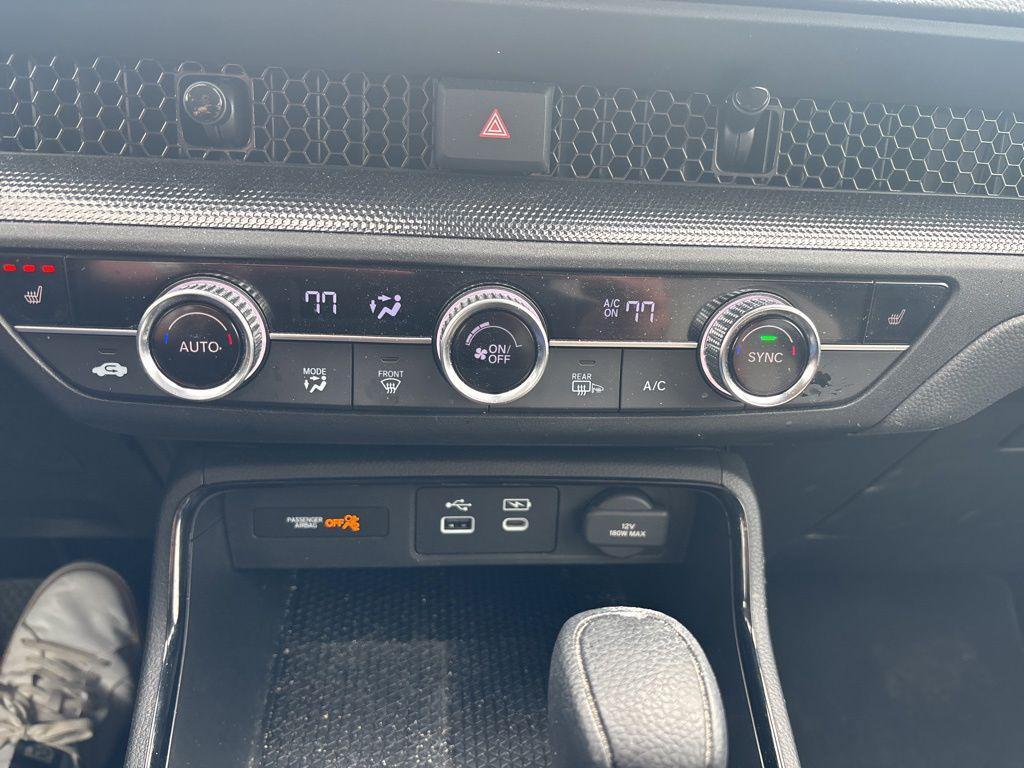 used 2025 Honda CR-V car, priced at $32,250