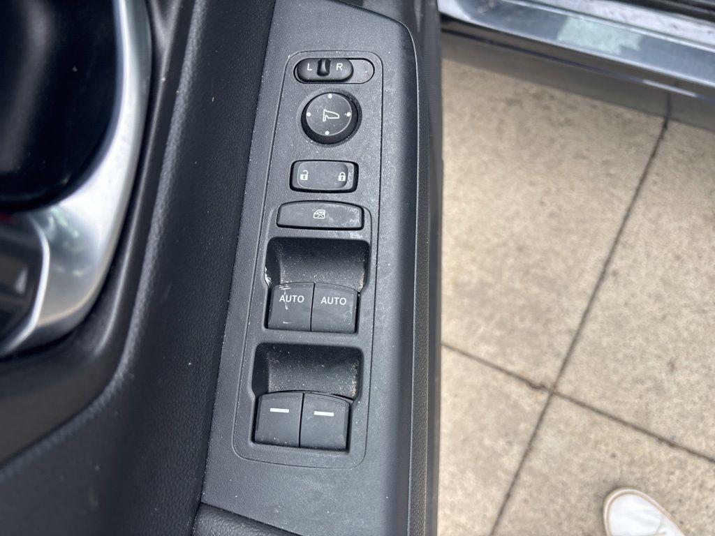 used 2025 Honda CR-V car, priced at $32,250