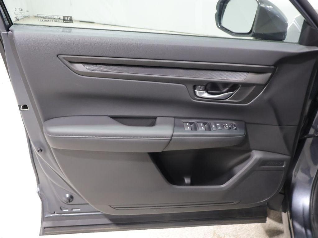 used 2025 Honda CR-V car, priced at $32,649