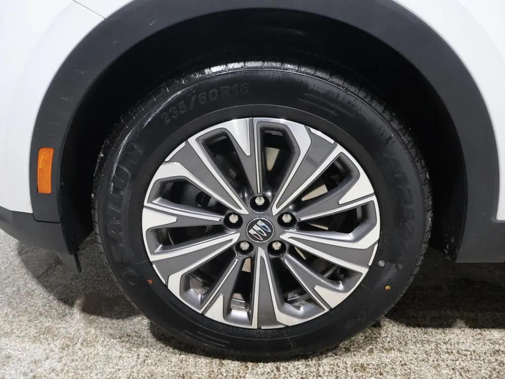 used 2024 Buick Envision car, priced at $22,300