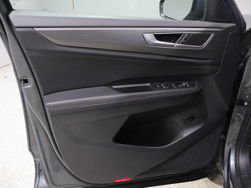 used 2025 Volkswagen Atlas Cross Sport car, priced at $30,399