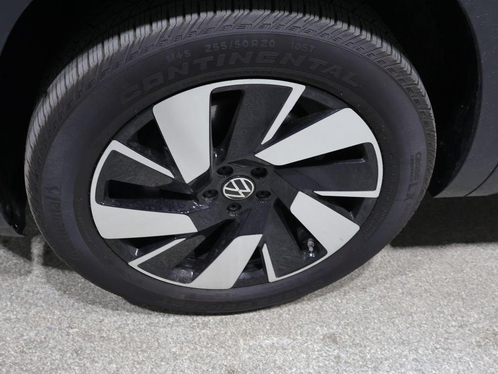used 2025 Volkswagen Atlas Cross Sport car, priced at $30,399