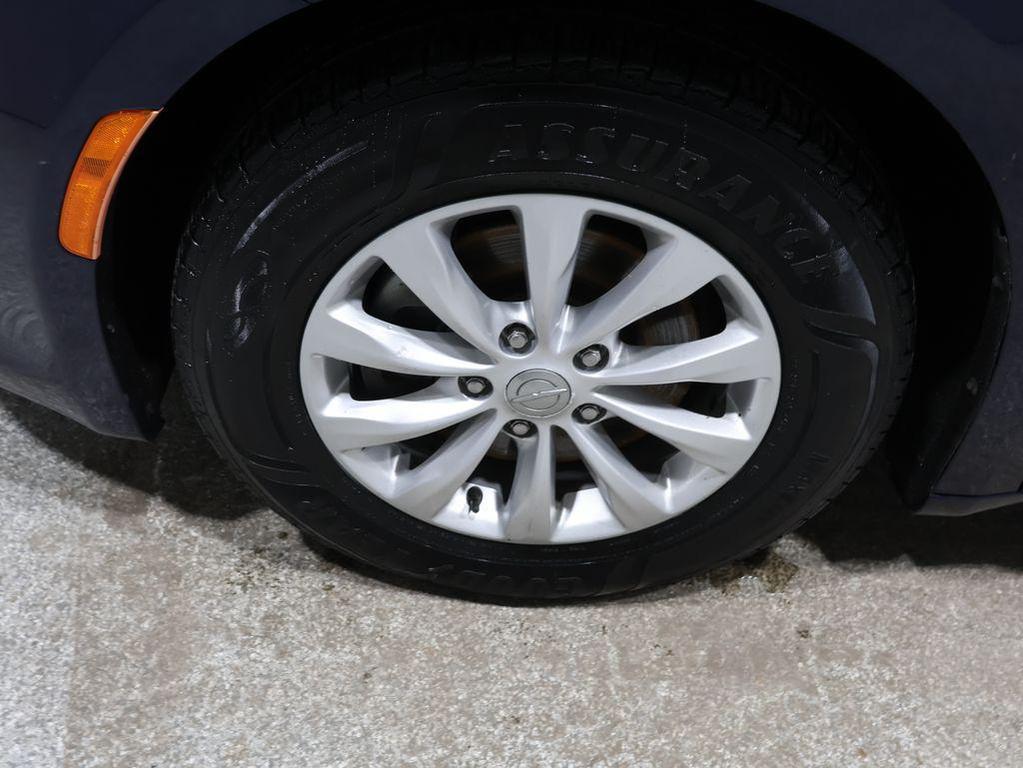 used 2017 Chrysler Pacifica car, priced at $13,000