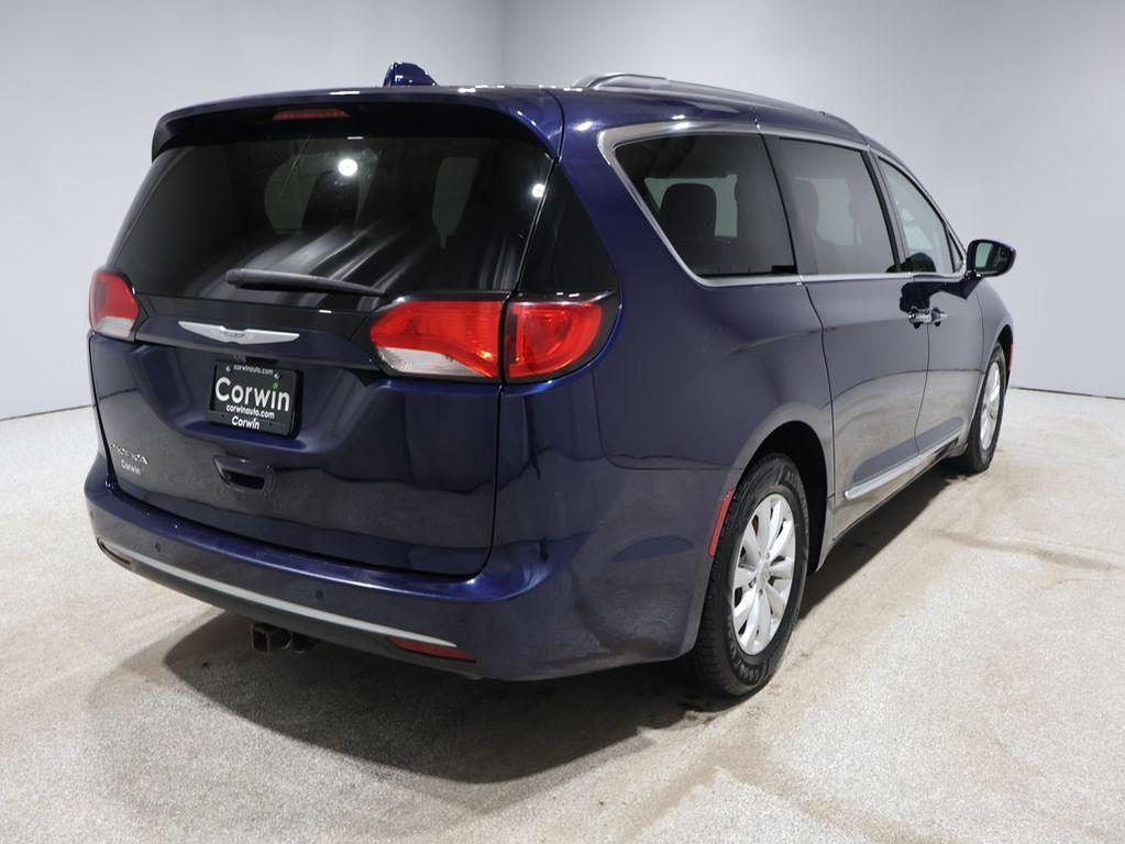 used 2017 Chrysler Pacifica car, priced at $13,000