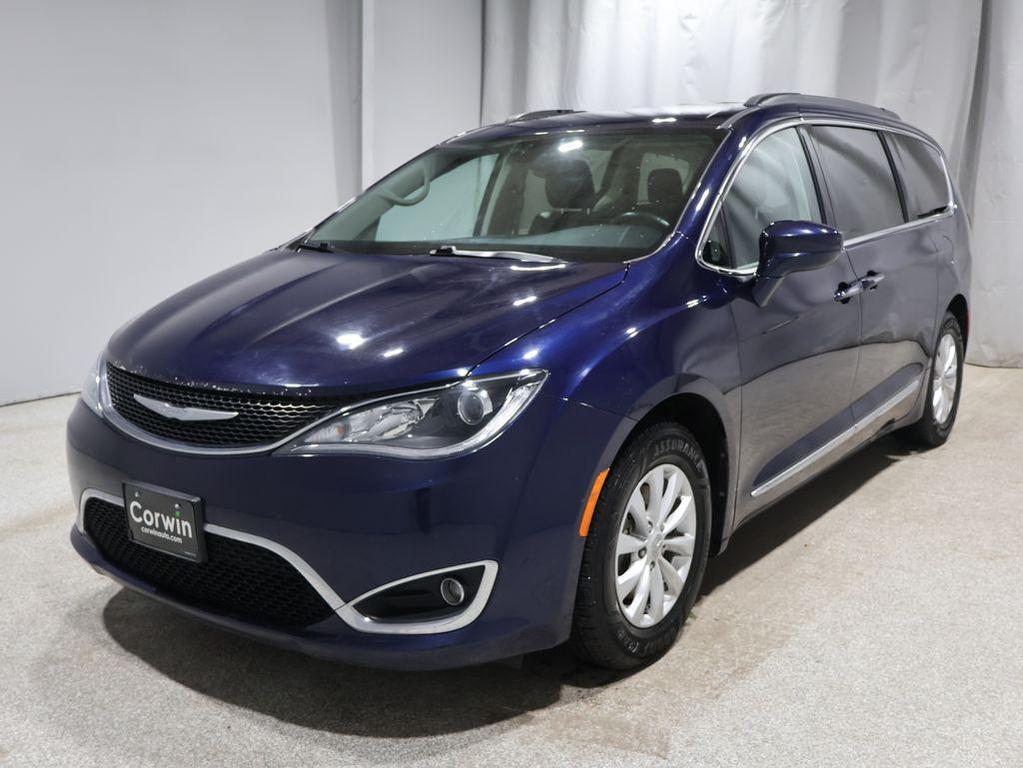 used 2017 Chrysler Pacifica car, priced at $13,000