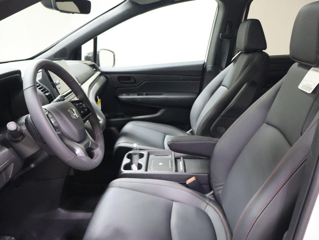 new 2026 Honda Odyssey car, priced at $44,845