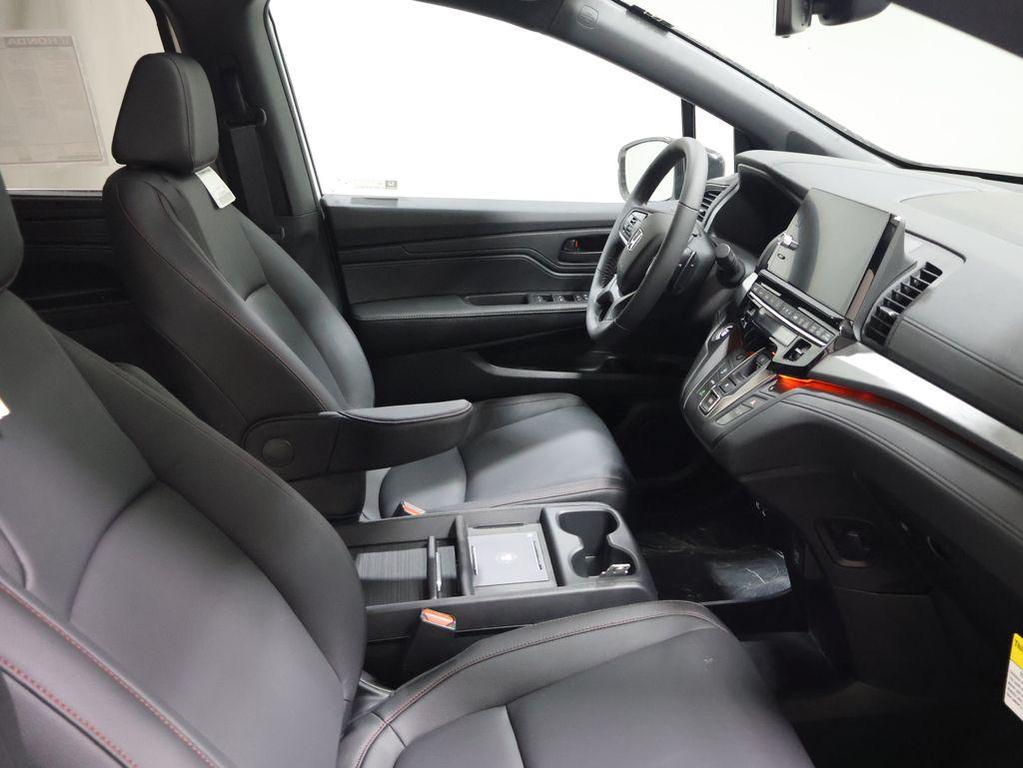 new 2026 Honda Odyssey car, priced at $44,845