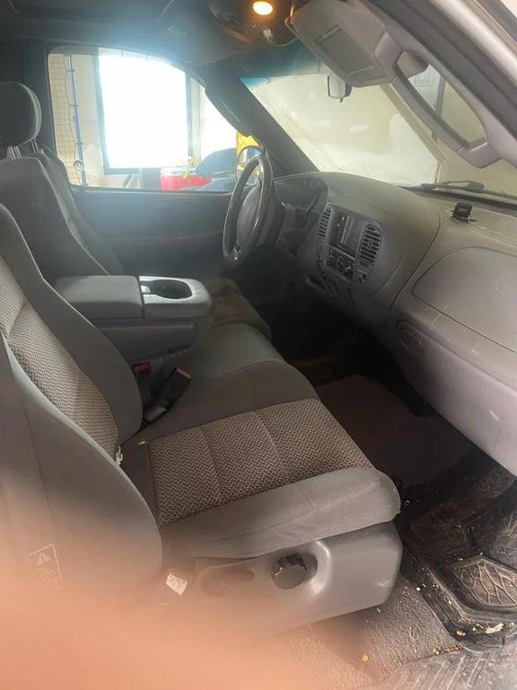 used 2002 Ford F-150 car