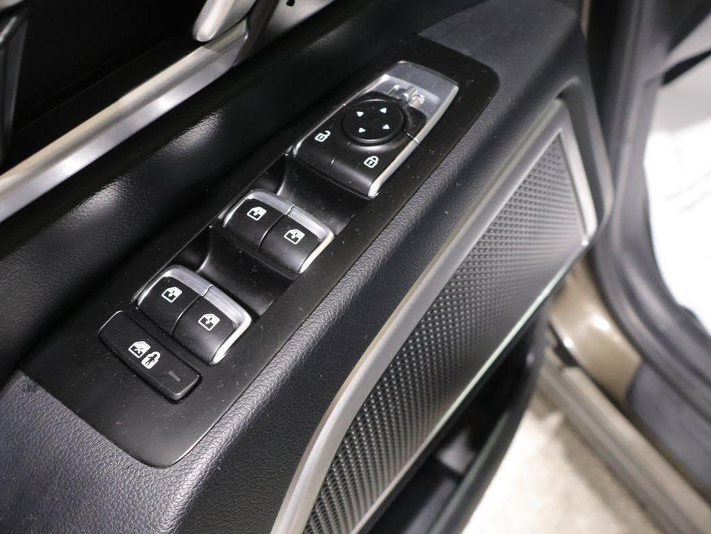 used 2025 Kia Telluride car, priced at $33,399