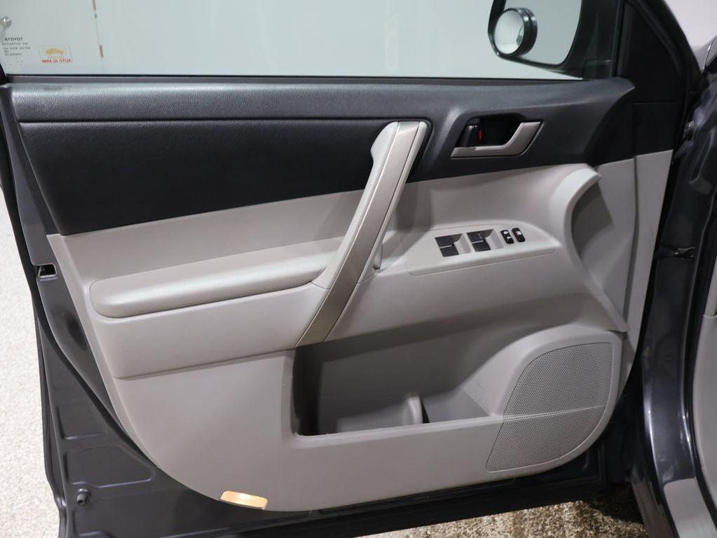 used 2012 Toyota Highlander car, priced at $10,000