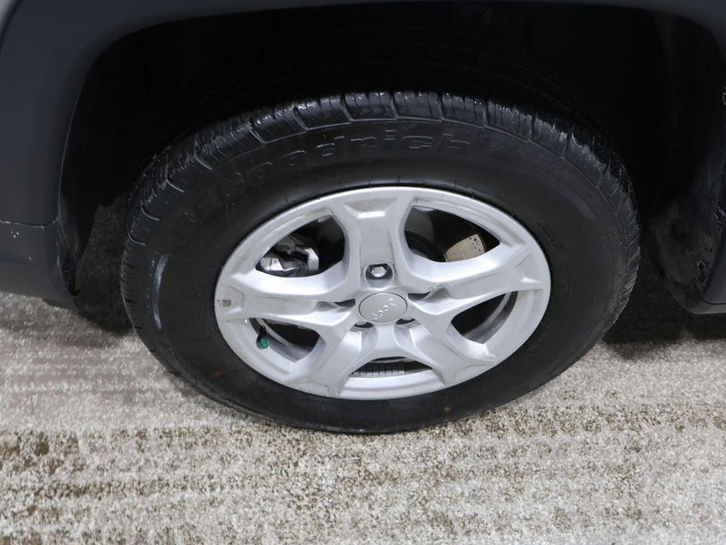 used 2022 Jeep Compass car, priced at $18,100