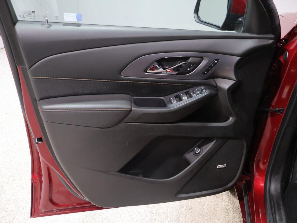 used 2021 Chevrolet Traverse car, priced at $26,000