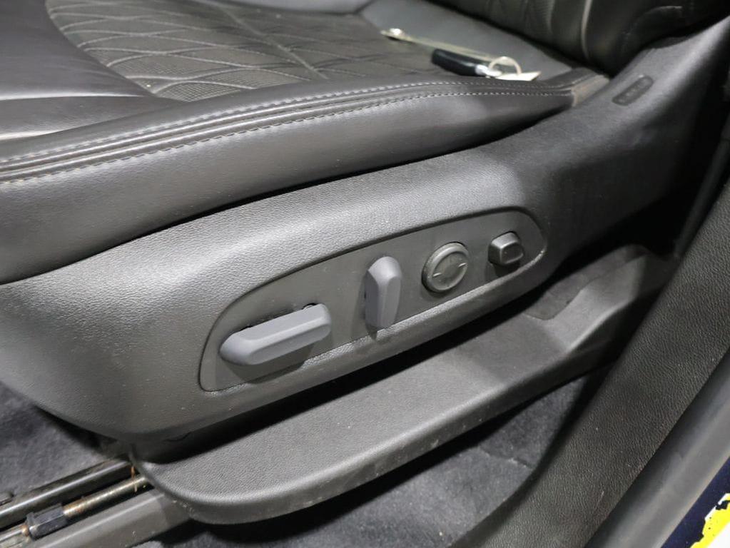 used 2022 Buick Enclave car, priced at $31,399