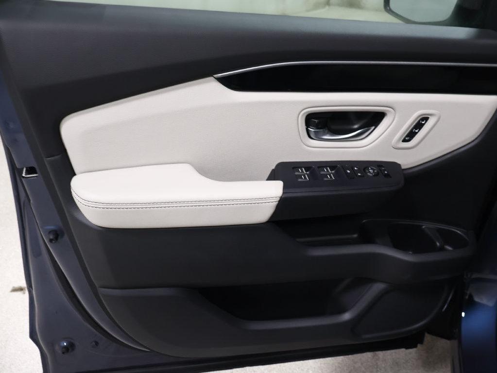 new 2026 Honda Pilot car, priced at $48,285