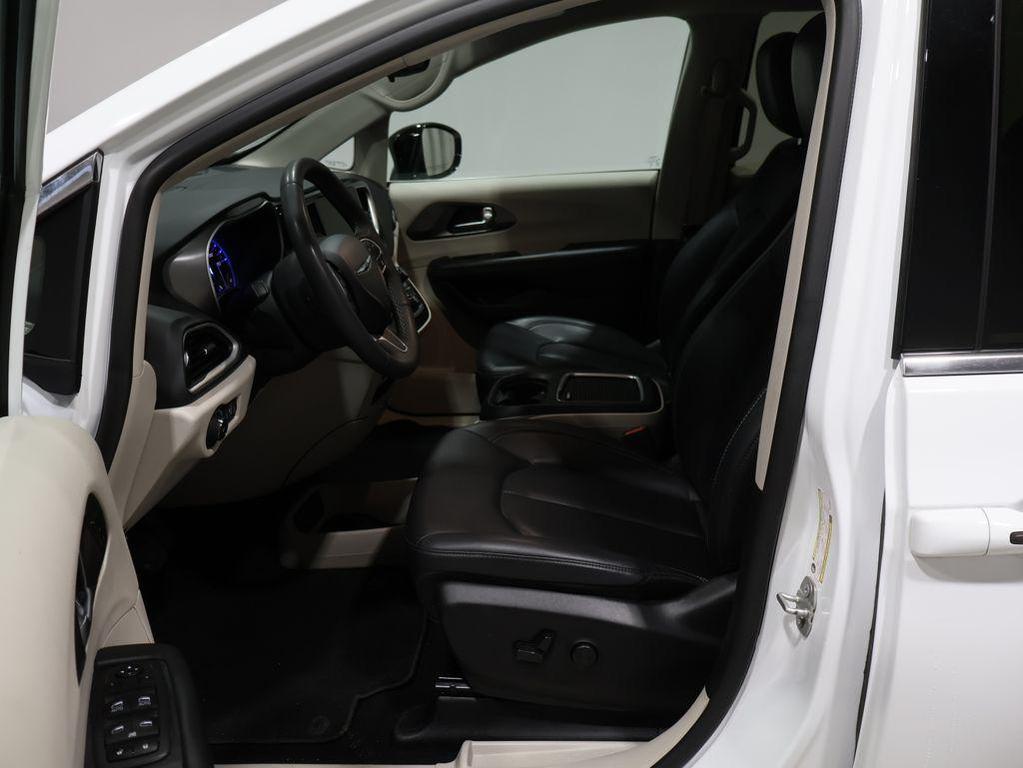 used 2024 Chrysler Pacifica car, priced at $24,200