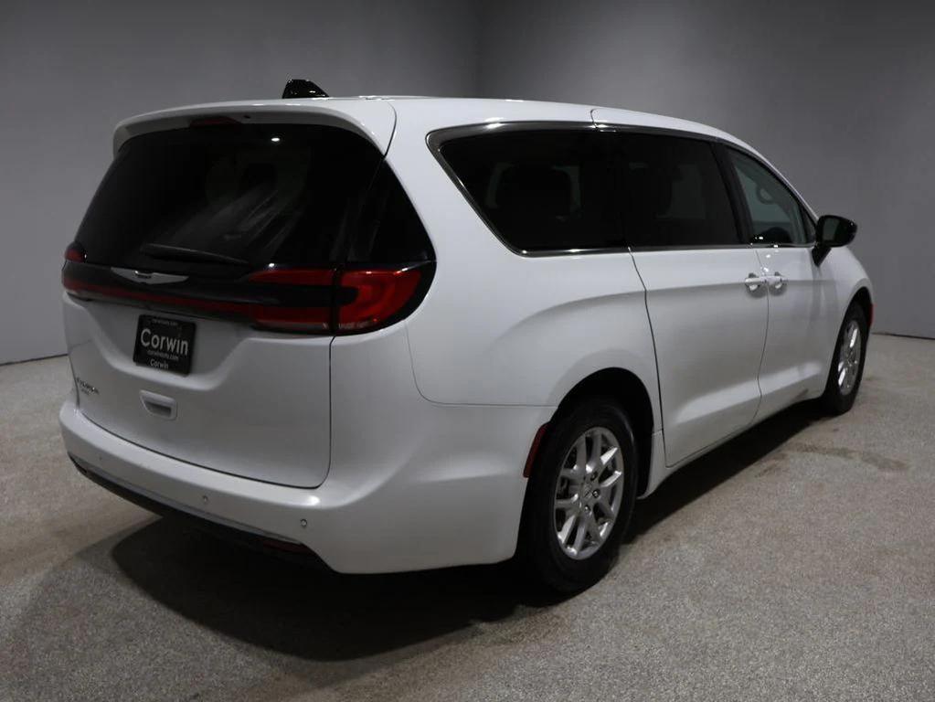 used 2024 Chrysler Pacifica car, priced at $24,200