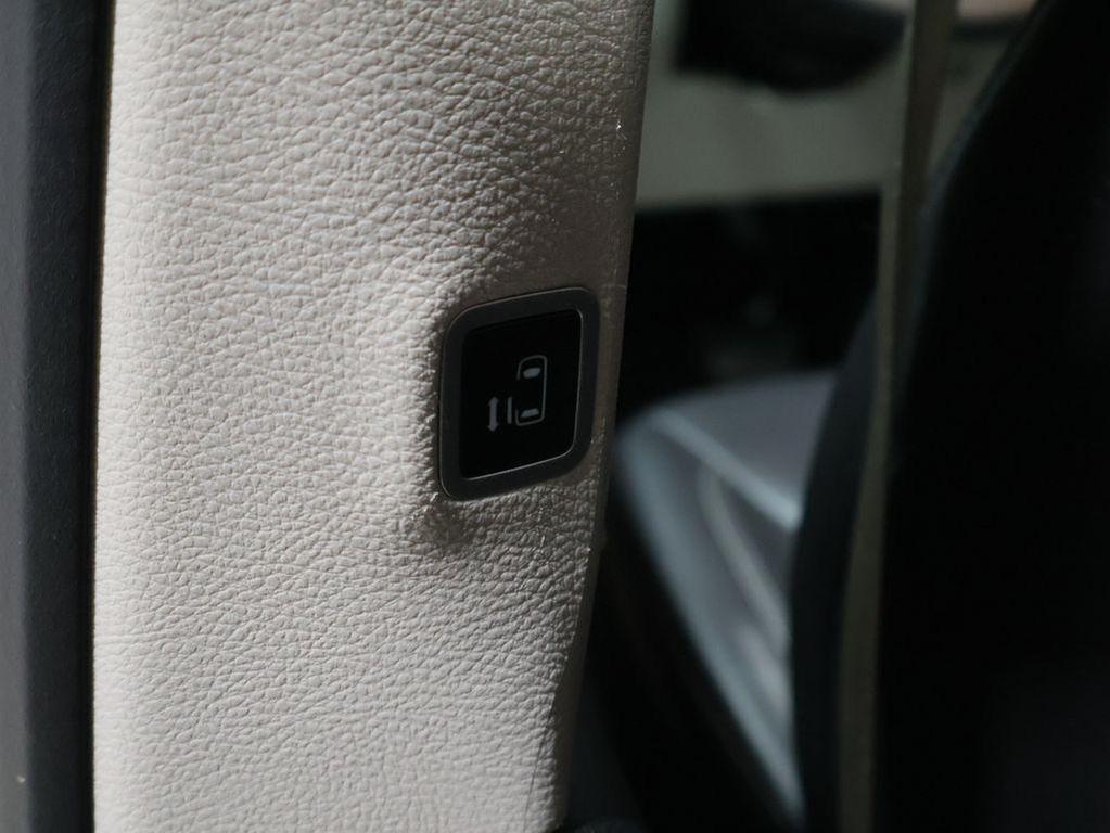 used 2024 Chrysler Pacifica car, priced at $24,200