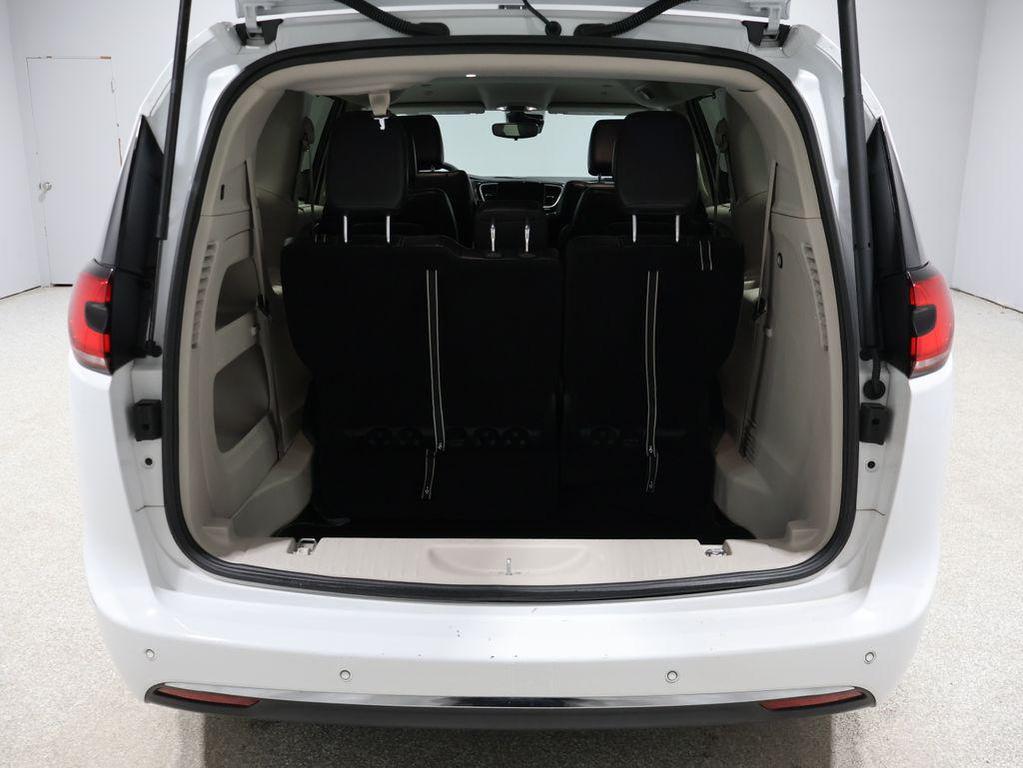 used 2024 Chrysler Pacifica car, priced at $24,200