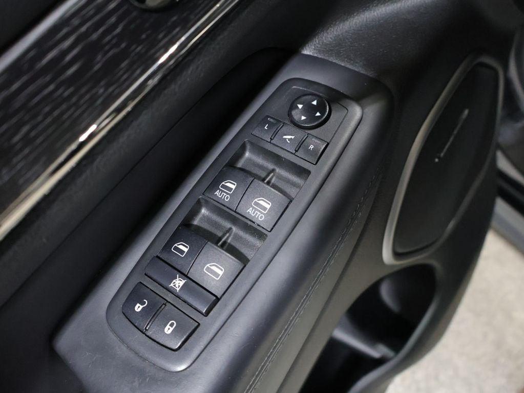 used 2019 Jeep Grand Cherokee car, priced at $22,473