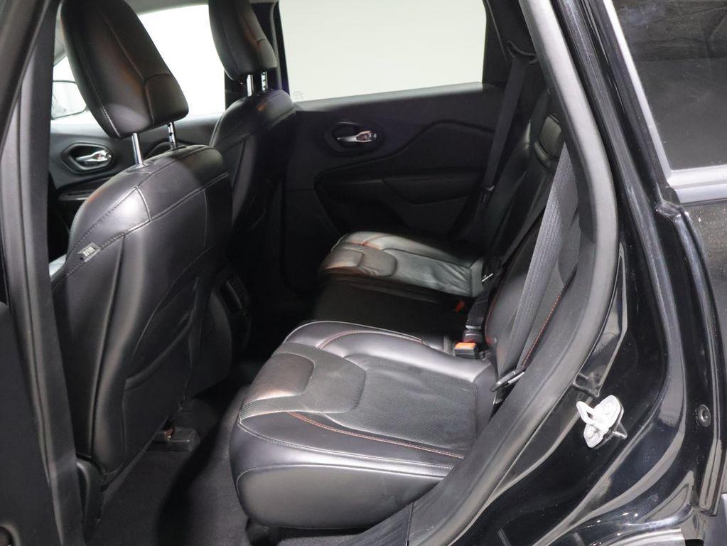 used 2019 Jeep Cherokee car, priced at $20,399