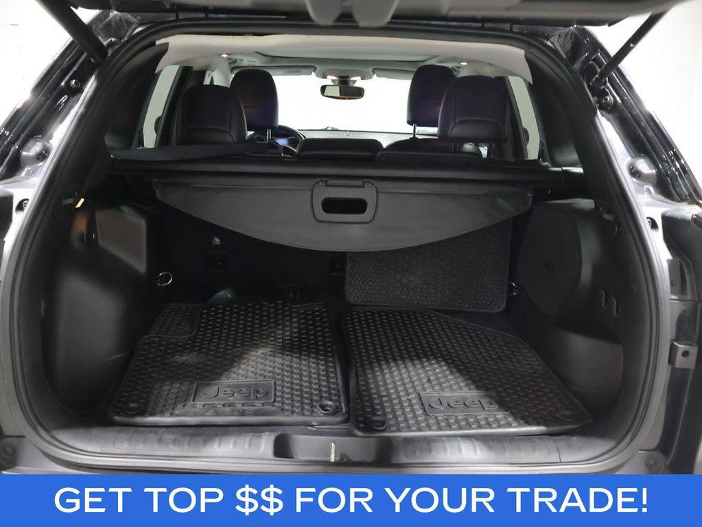 used 2019 Jeep Cherokee car, priced at $20,399