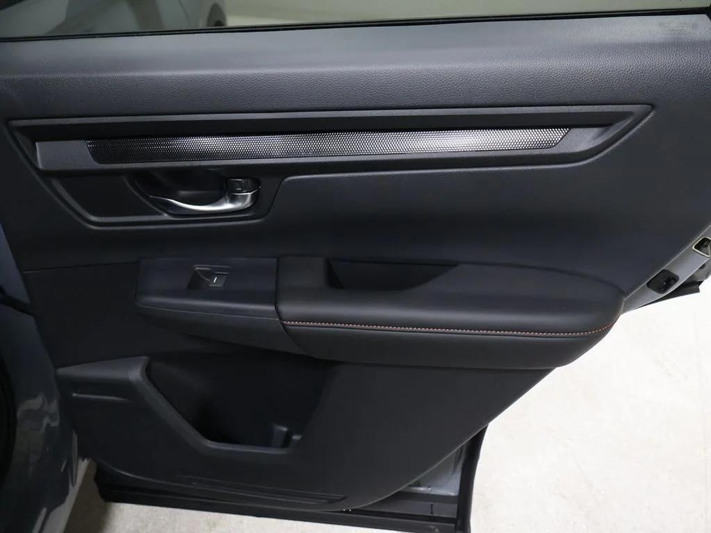 new 2026 Honda CR-V Hybrid car, priced at $38,035