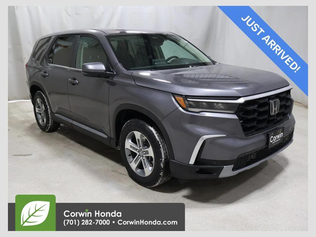 new 2025 Honda Pilot car, priced at $44,815