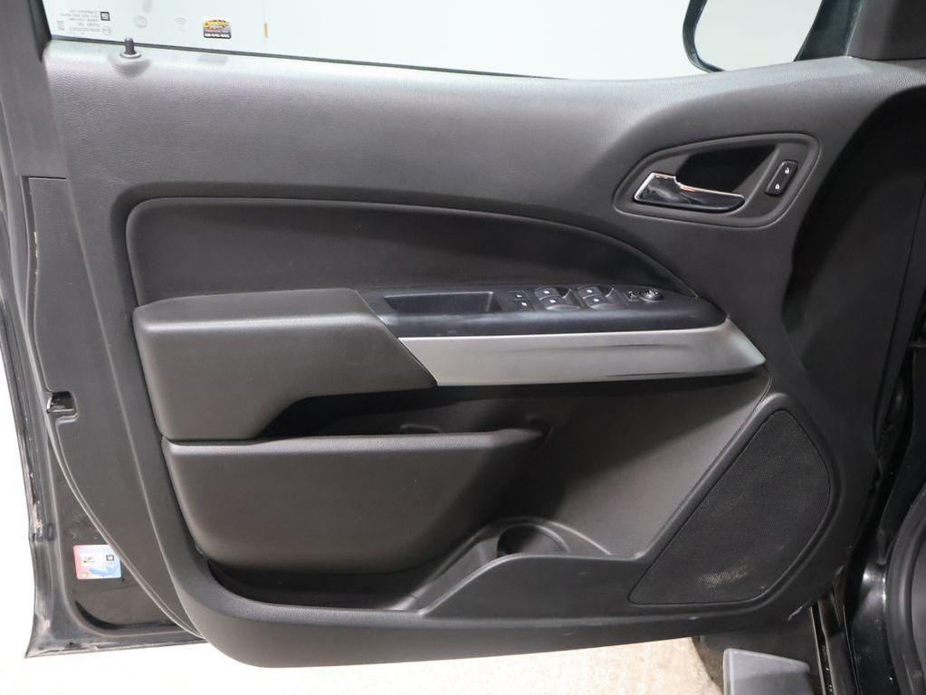 used 2022 Chevrolet Colorado car, priced at $33,300