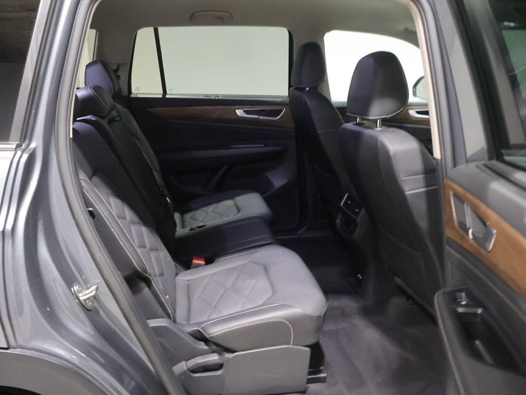used 2025 Volkswagen Atlas car, priced at $34,899