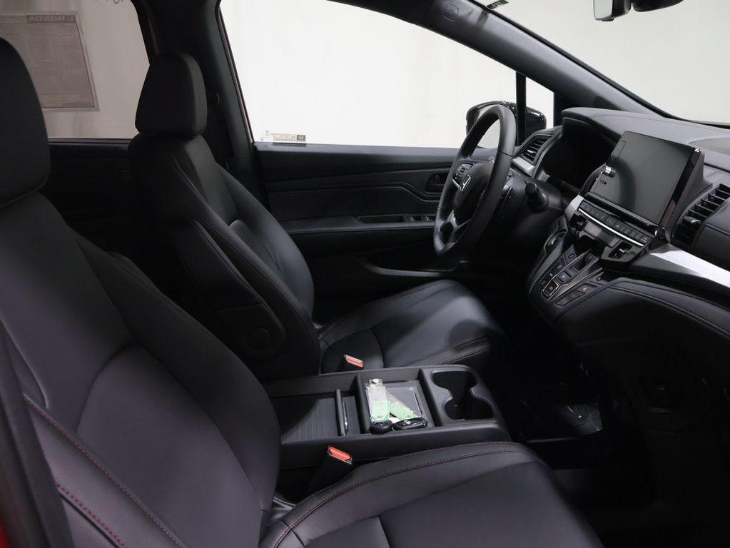 new 2026 Honda Odyssey car, priced at $44,845