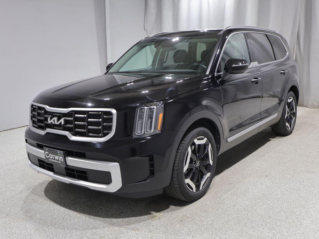used 2025 Kia Telluride car, priced at $35,199