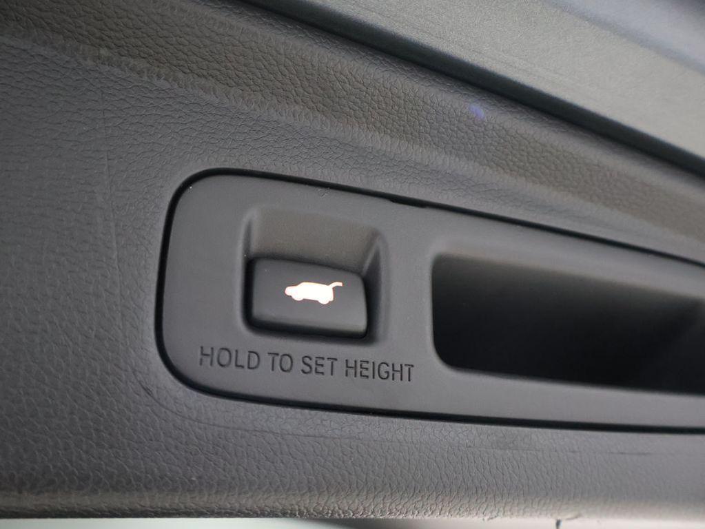 used 2025 Honda CR-V car, priced at $30,971