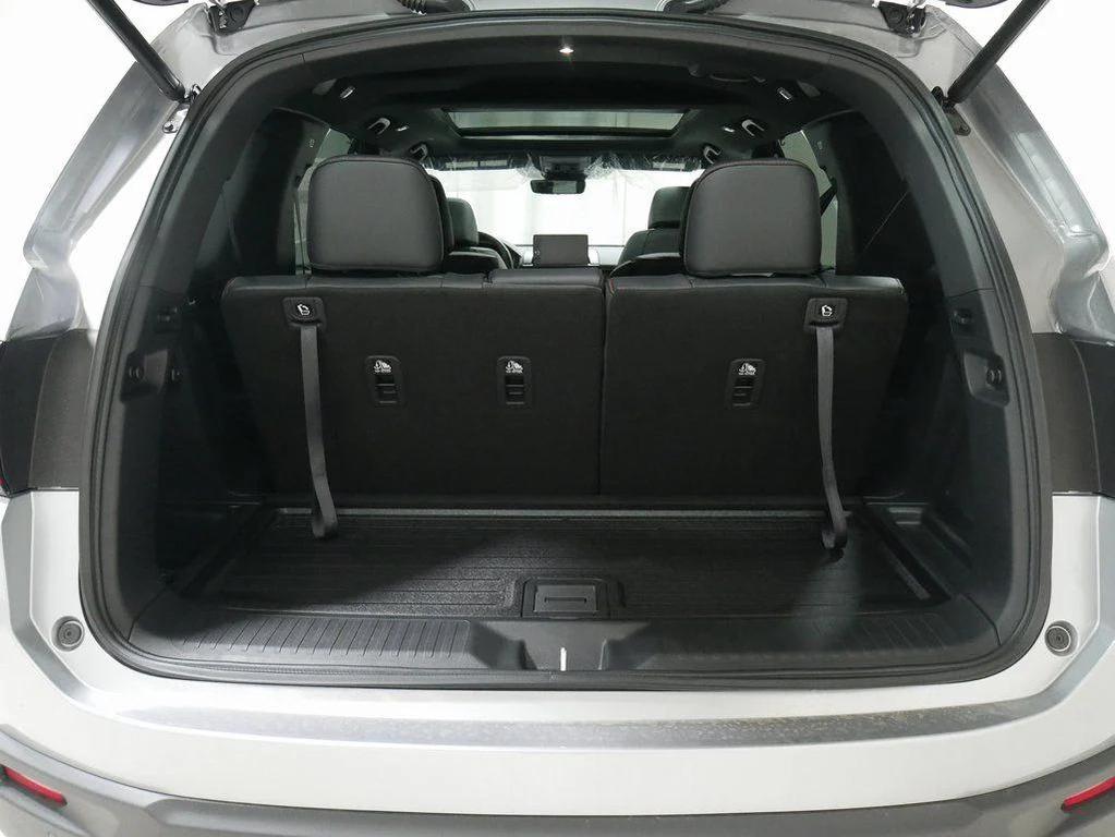 new 2025 Honda Pilot car, priced at $47,832