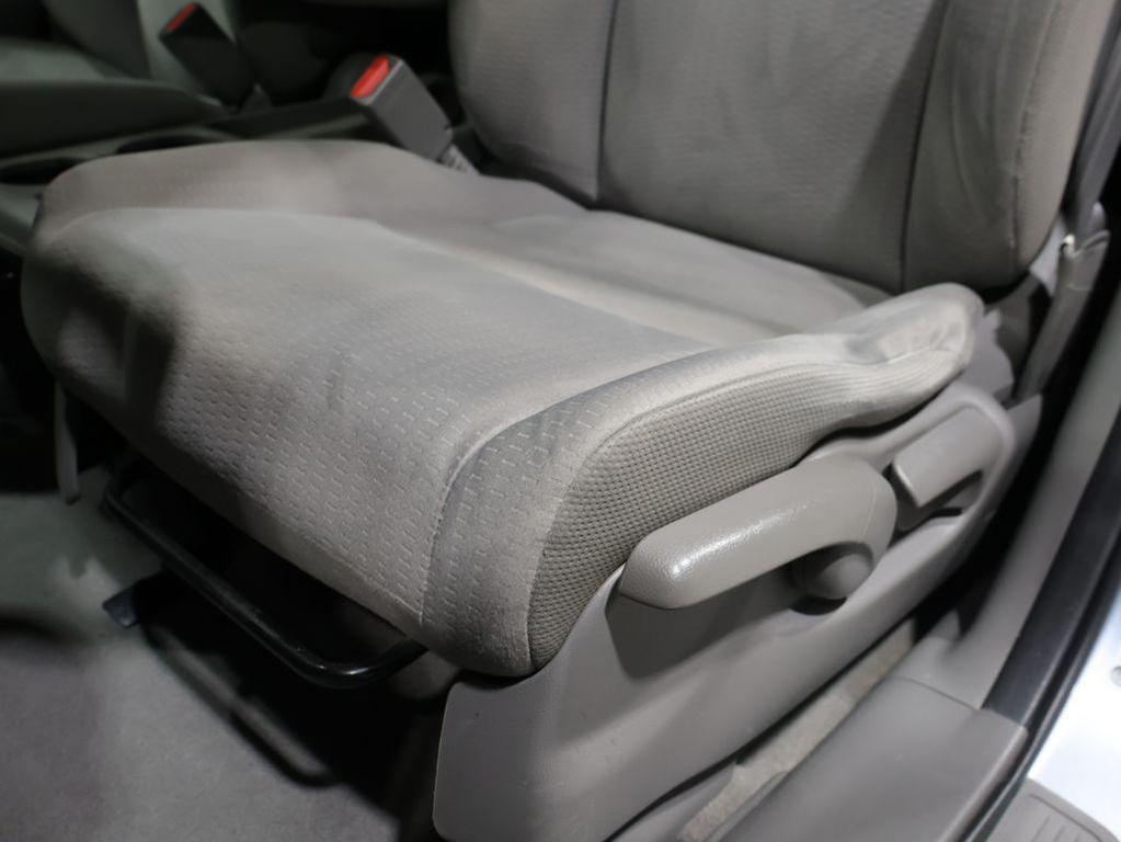 used 2009 Honda CR-V car, priced at $5,800
