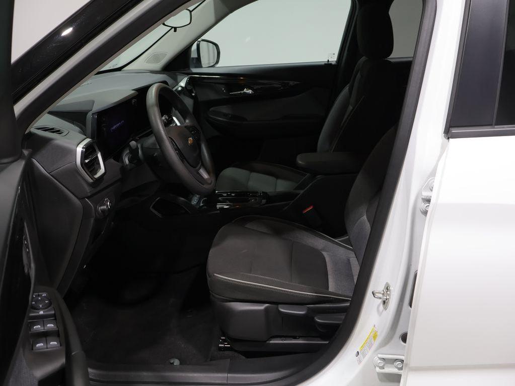 used 2025 Chevrolet TrailBlazer car, priced at $21,737