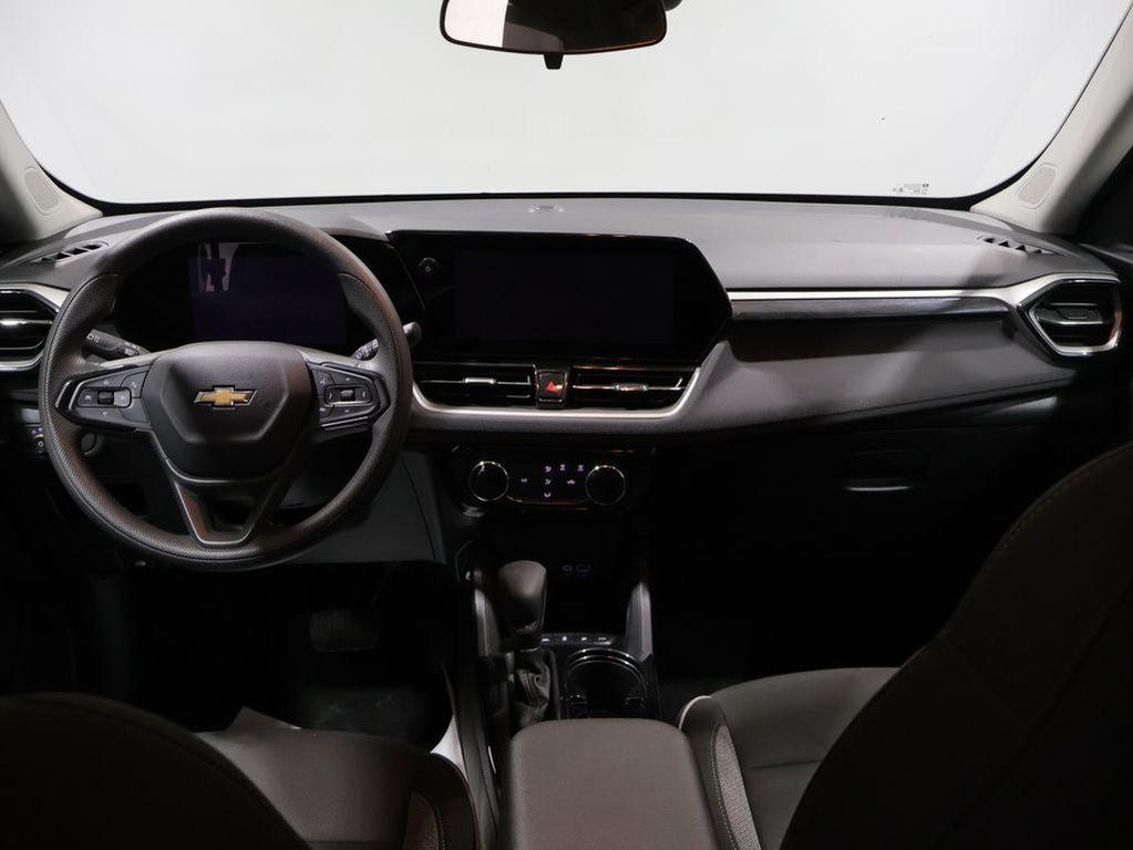 used 2025 Chevrolet TrailBlazer car, priced at $21,737