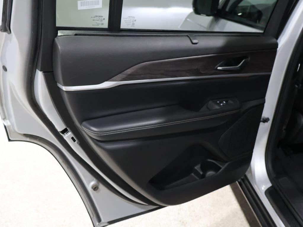 used 2024 Jeep Grand Cherokee L car, priced at $31,000