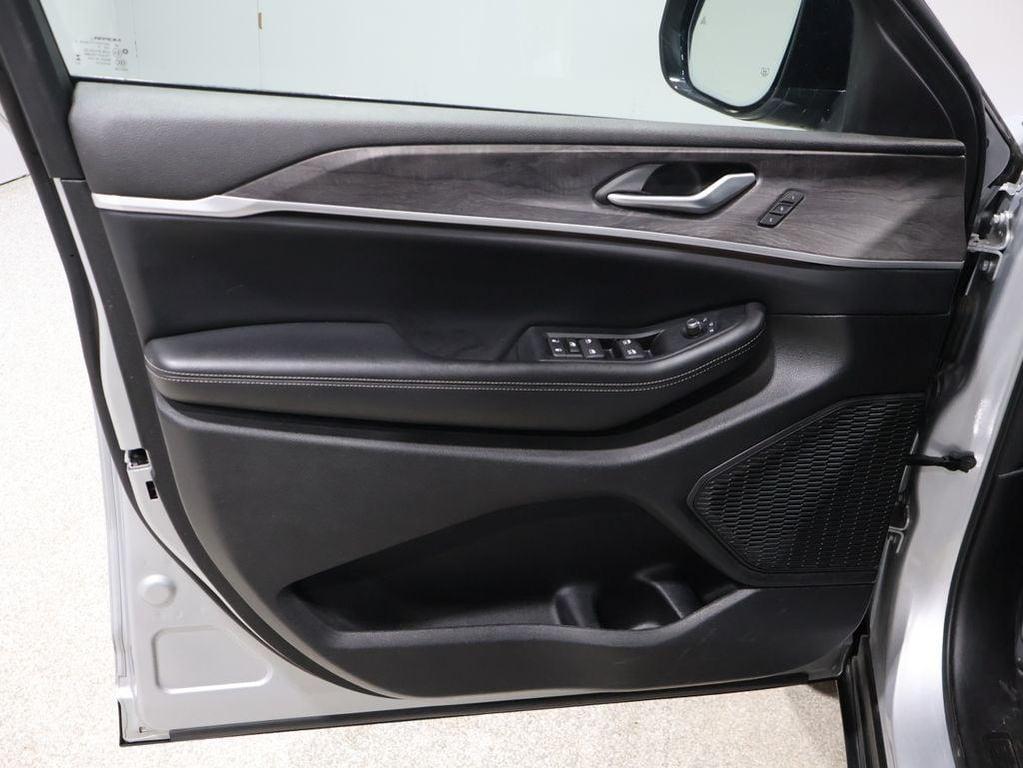 used 2024 Jeep Grand Cherokee L car, priced at $31,000