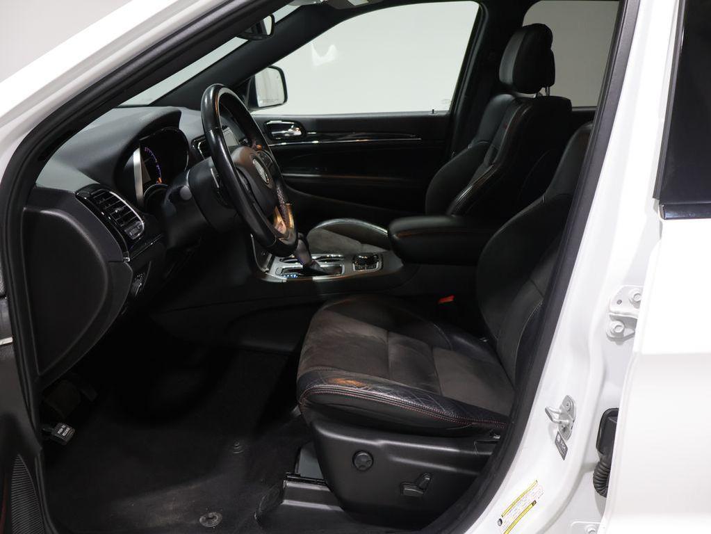 used 2021 Jeep Grand Cherokee car, priced at $23,600