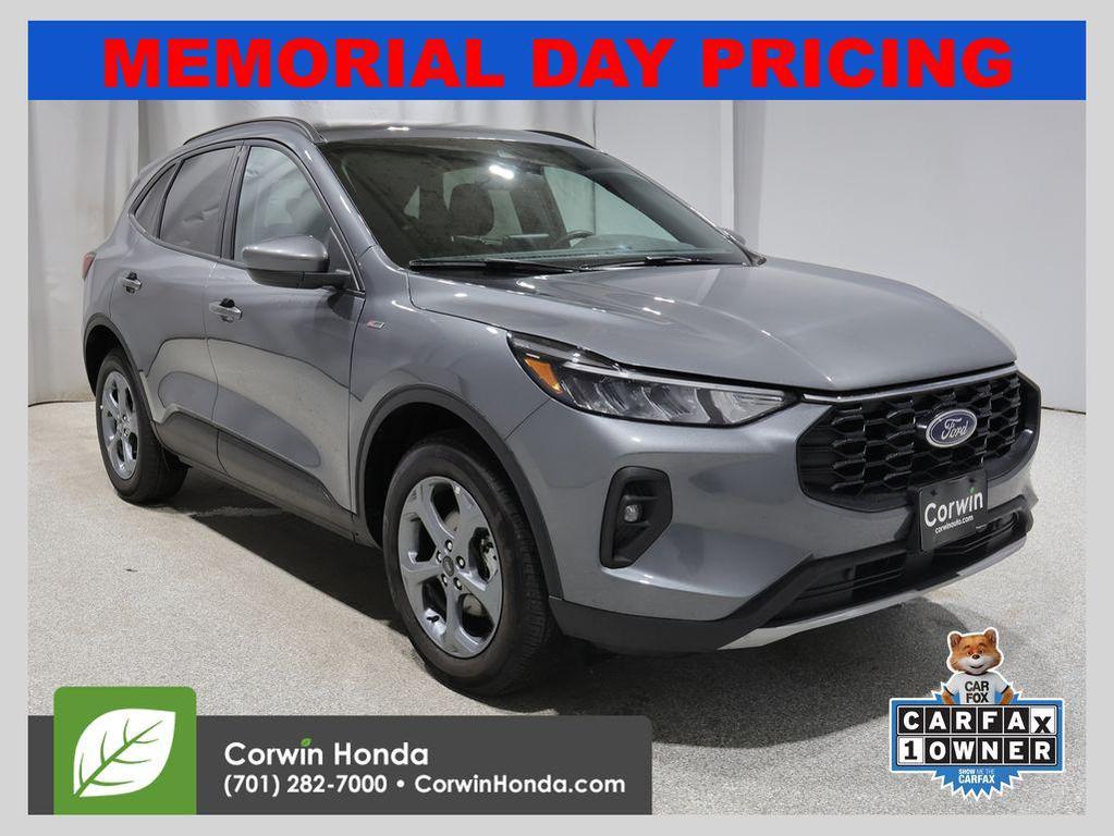 used 2025 Ford Escape car, priced at $24,900