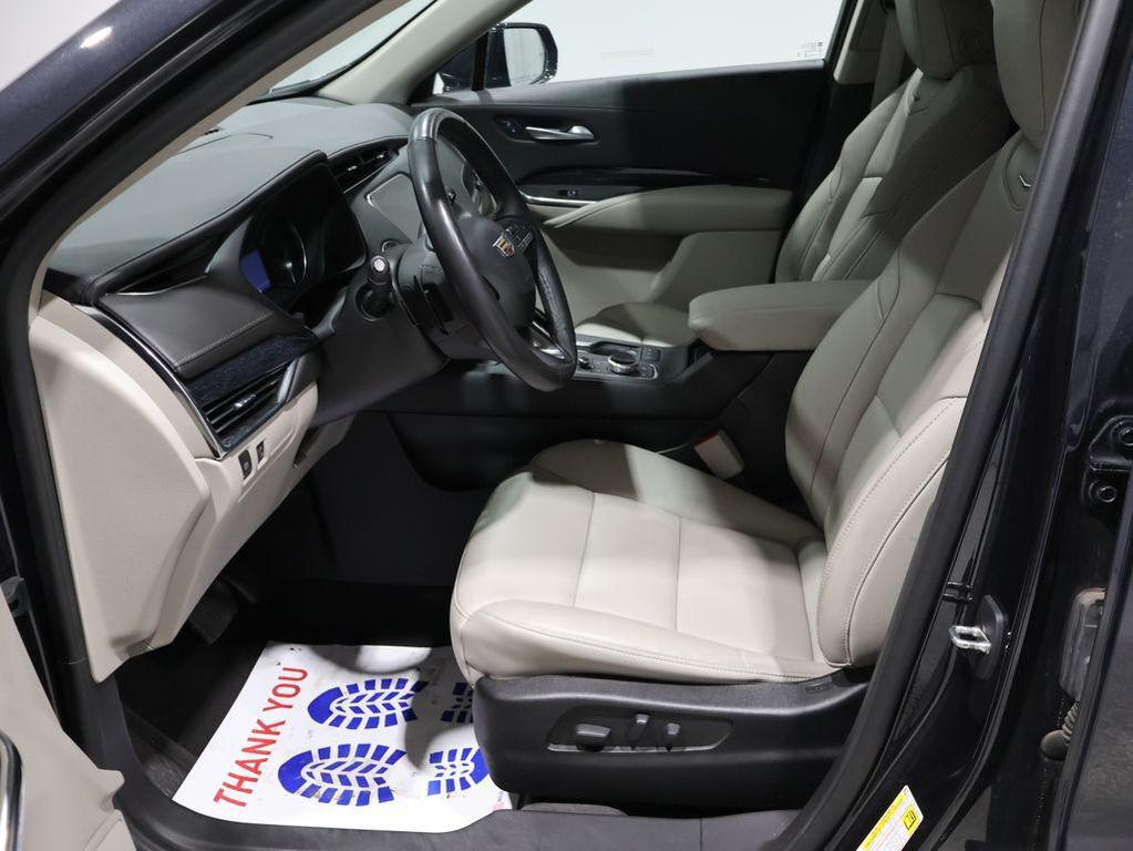 used 2023 Cadillac XT4 car, priced at $28,345