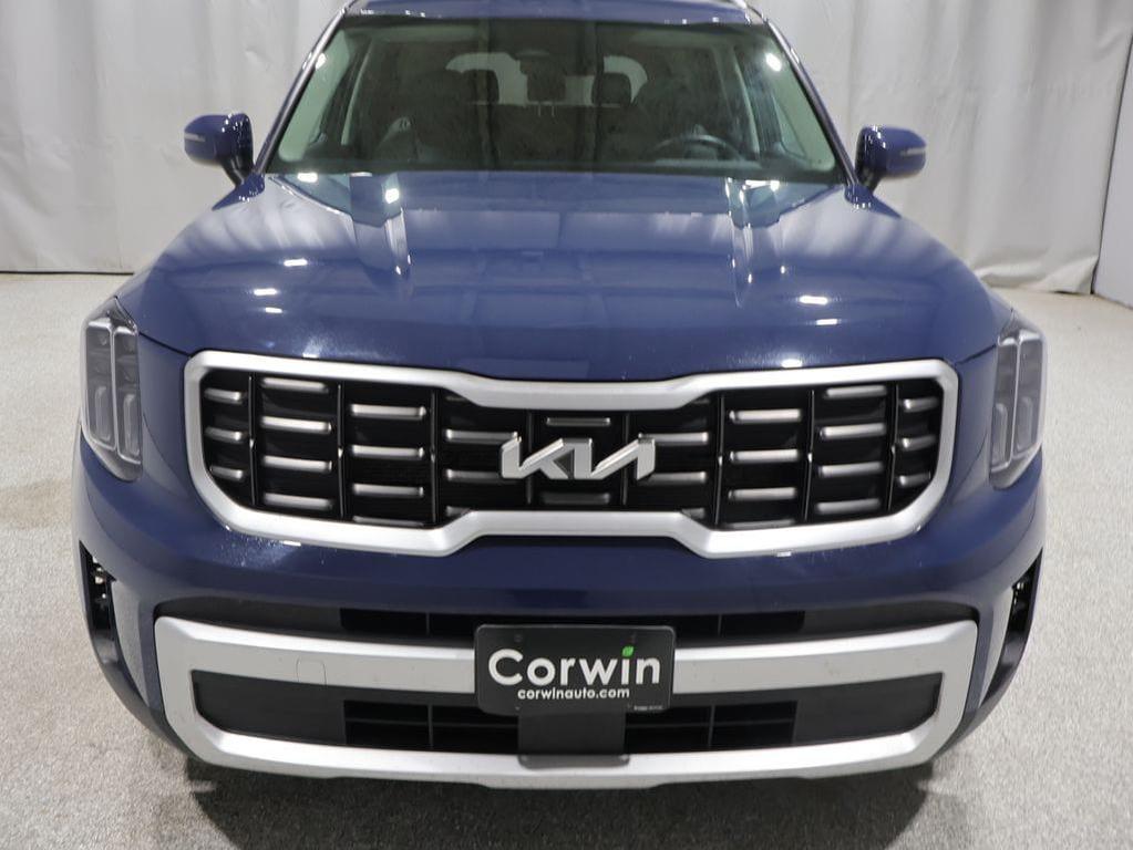 used 2025 Kia Telluride car, priced at $35,199